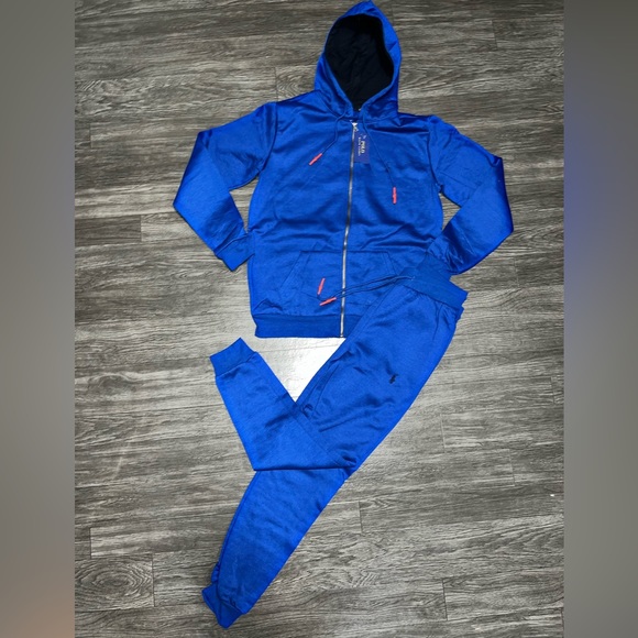 🔥🔥🔥2023 Model Joggers🔥🔥🔥 - Picture 1 of 3